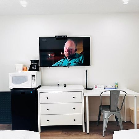 Cloud 9 Inn Whitecourt Ngoại thất bức ảnh