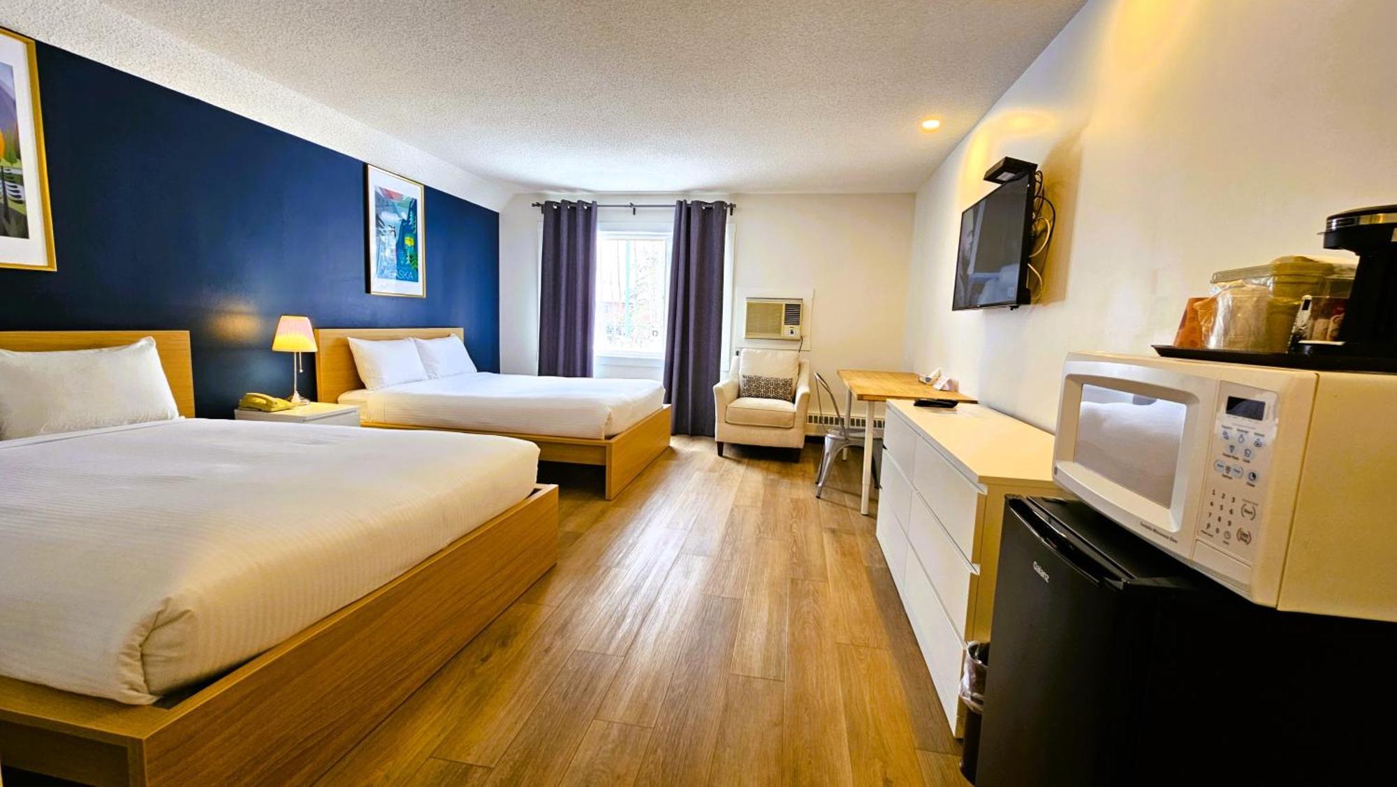 Cloud 9 Inn Whitecourt Ngoại thất bức ảnh