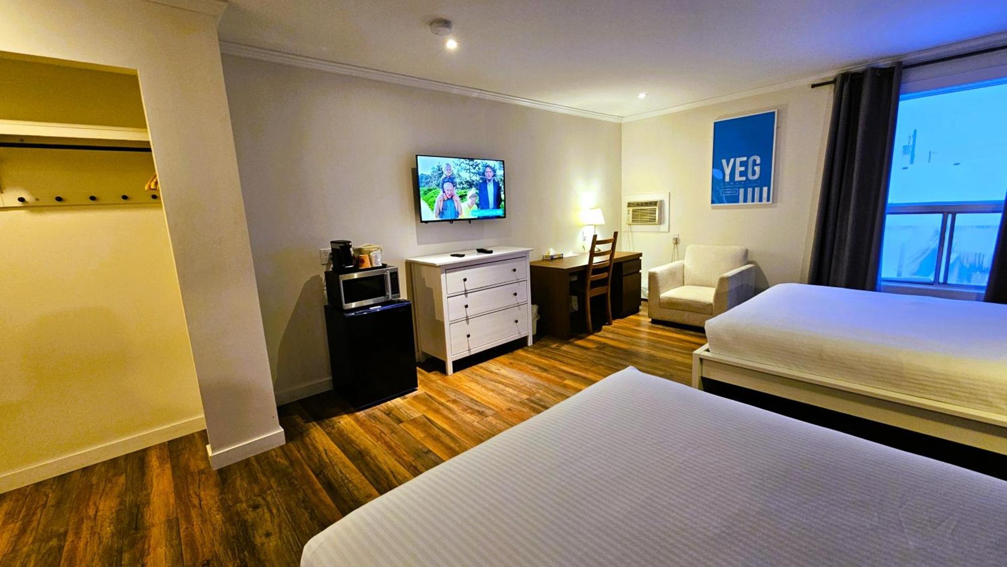 Cloud 9 Inn Whitecourt Ngoại thất bức ảnh