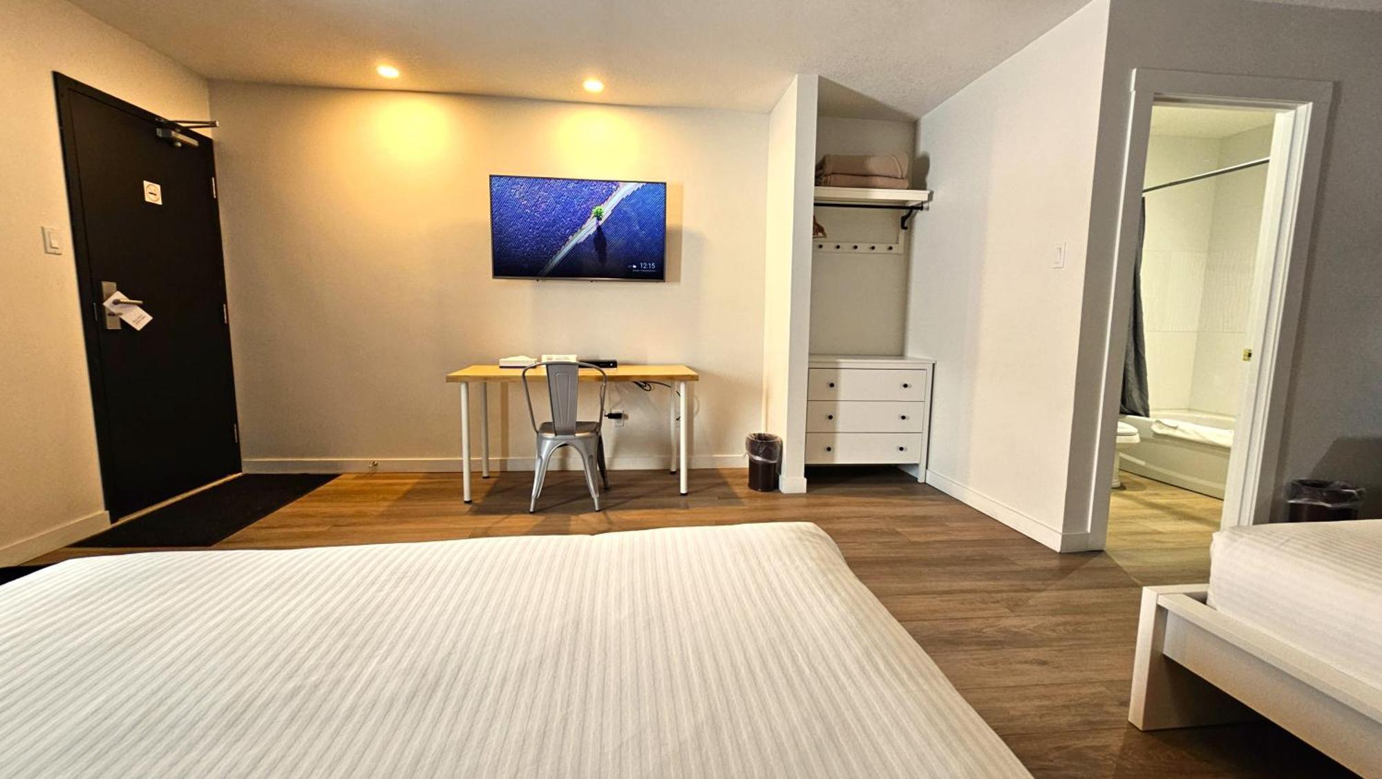 Cloud 9 Inn Whitecourt Ngoại thất bức ảnh